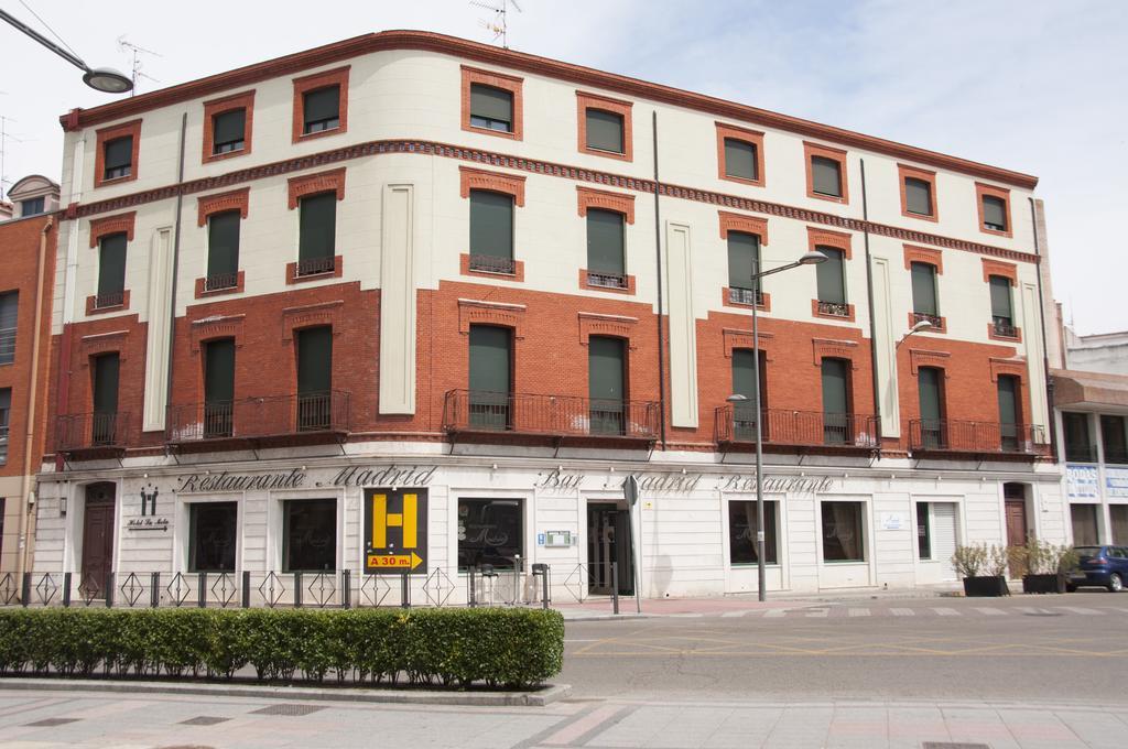 Hotel La Mota By Punta25 Hotels Group Medina del Campo Exterior photo